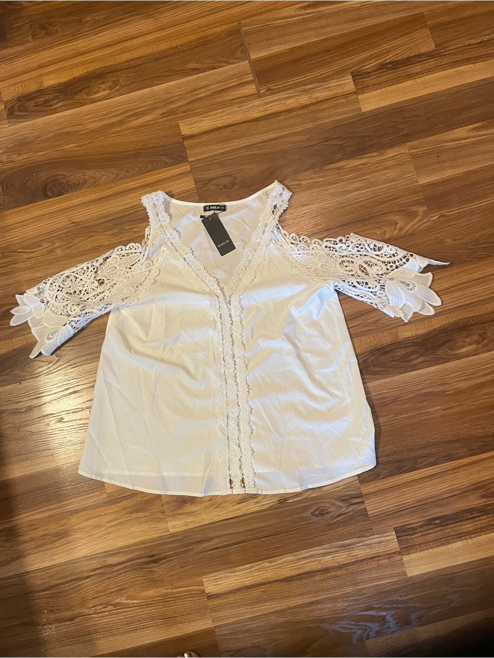 White Lace Cold-Shoulder Women’s Top